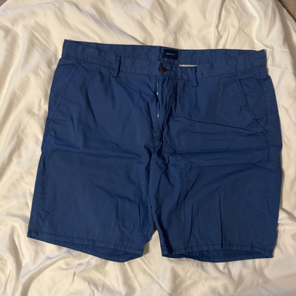Gant Men's Navy Blue Flat-Front Chino Shorts